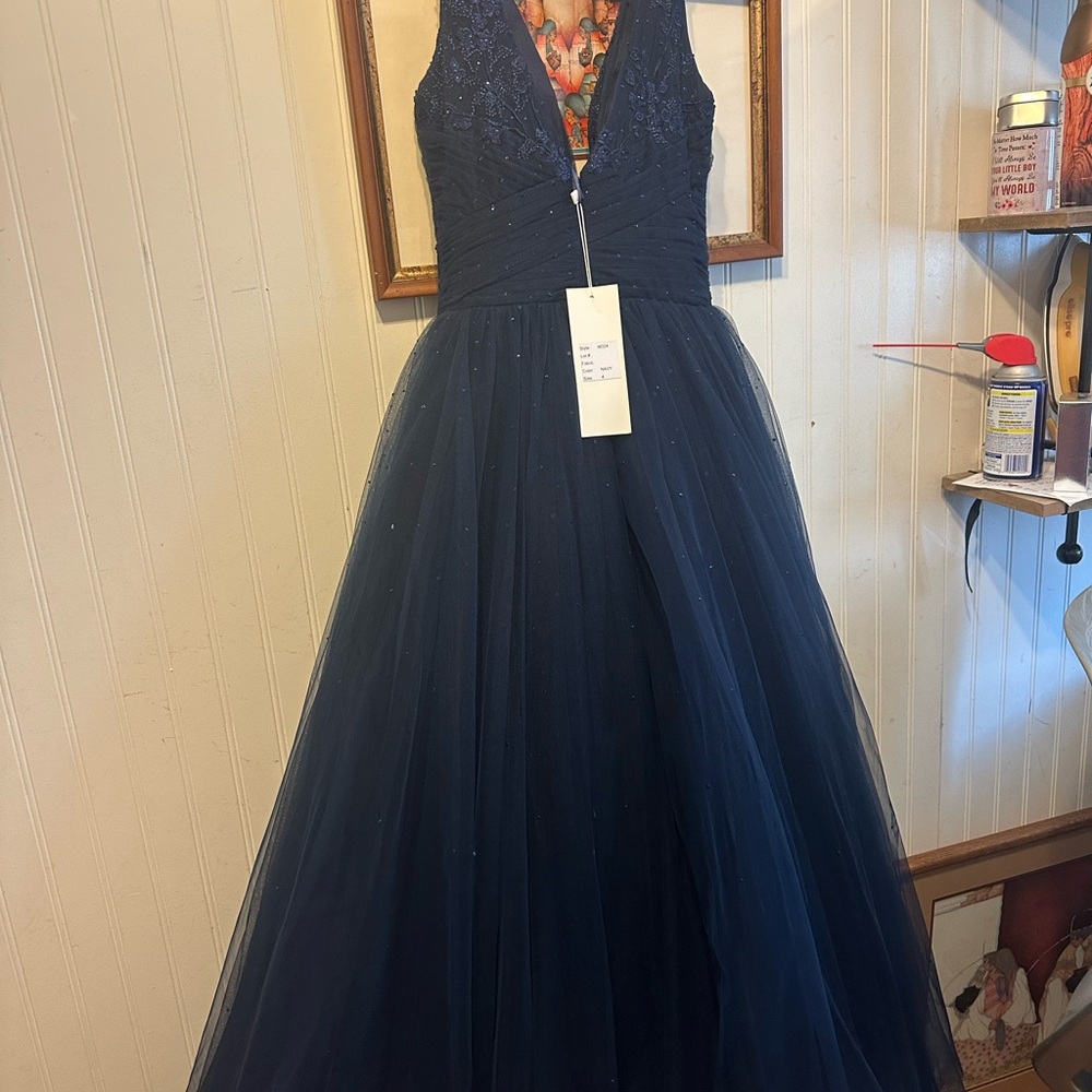 #52 Brand new with Tags Park108 M324 gown in Navy $1000